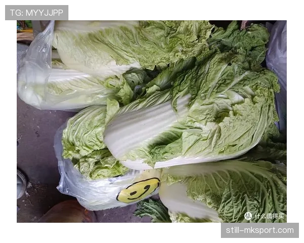 袁悦晨跑后随手拎个名牌包,我在楼下囤菜的手都软了 袁悦晨跑后随手拎个名牌包,我在楼下囤菜的手都软了