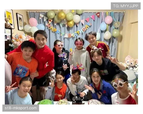 陈芋汐平日像宿舍女神，出门又像圈内贵妇，这反差让人怀疑人生